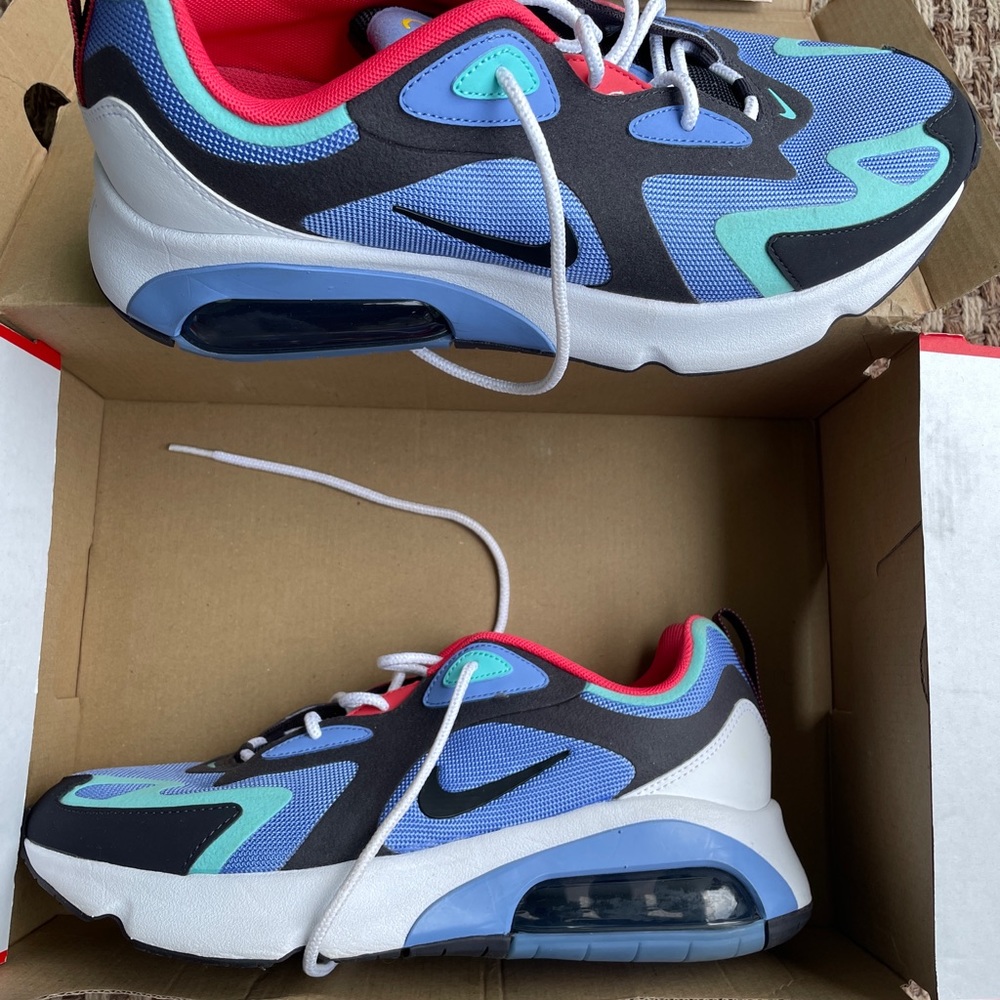 Nike AirMax 200